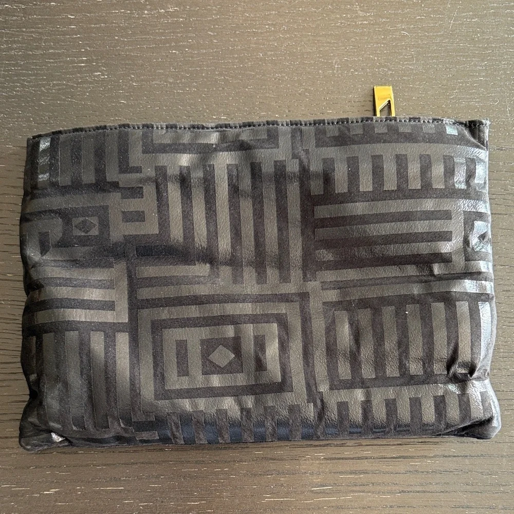 Bags by Pinky Black and Gold Geometric Cosmetic Case